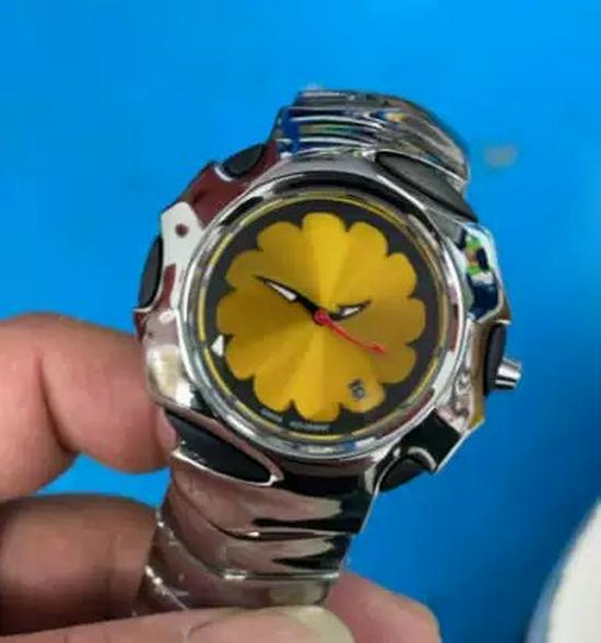 Pre-owned Irregular Blade Retro Men's Watch: High-End Niche Fashion Design