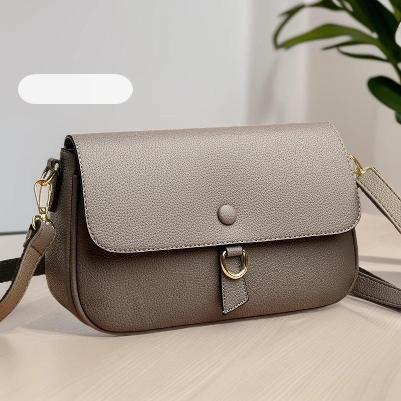 Korean Style Women's Shoulder Bag - Trendy, Textured, Large Capacity Crossbody for Simple Commuting & Fashionable Look