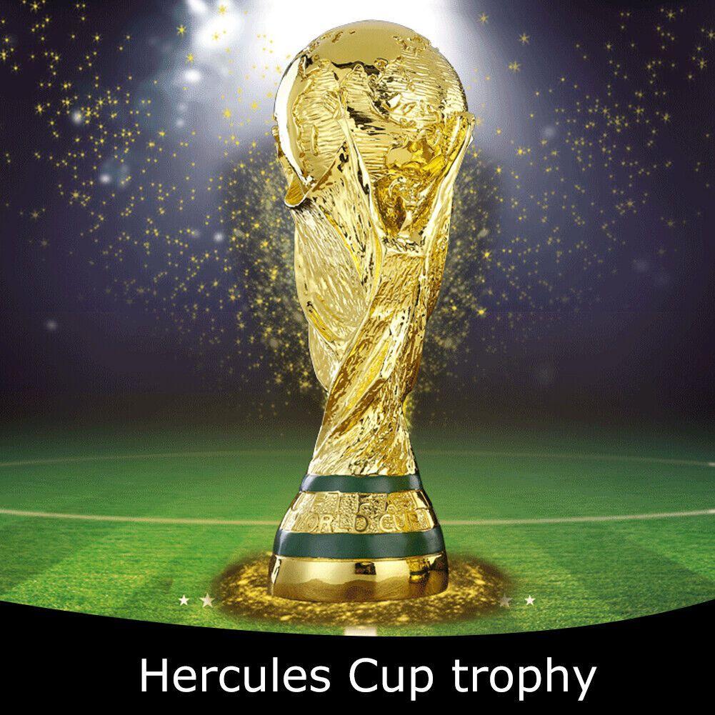 Prächtiger Herkules-Pokal der FIFA Fußball-Weltmeisterschaft 2022 in Katar