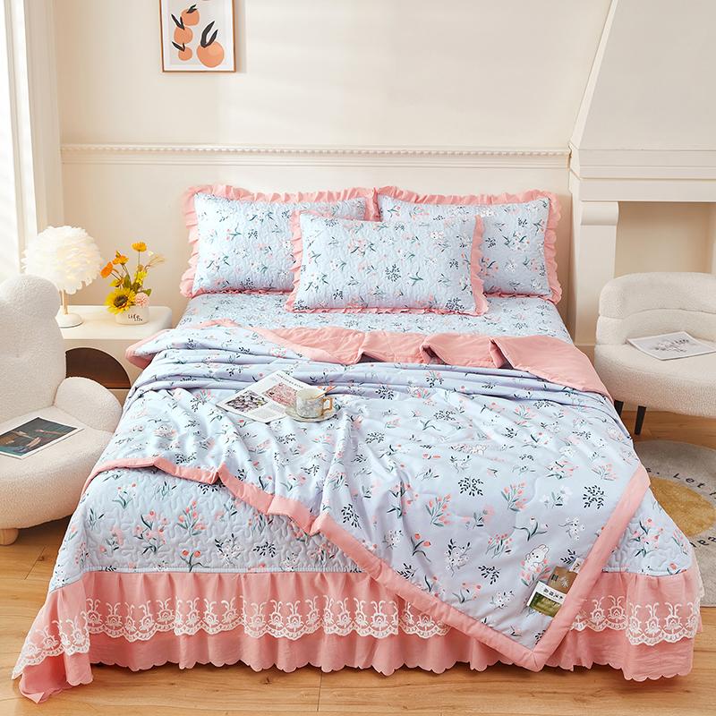 Cartoon Peach Comforter Queen Size, Love Heart Pink Peach Print Quilt Ultra Soft, Ultra Comforter 1 Piece Bedding For Room Decor