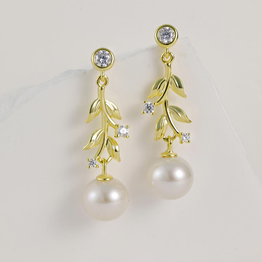 

Original Design Light Luxury Plant Flower 925 Sterling Silver Earrings Temperament Women s Versatile 14K Gold Plated Pearl Earrings 925 silver
