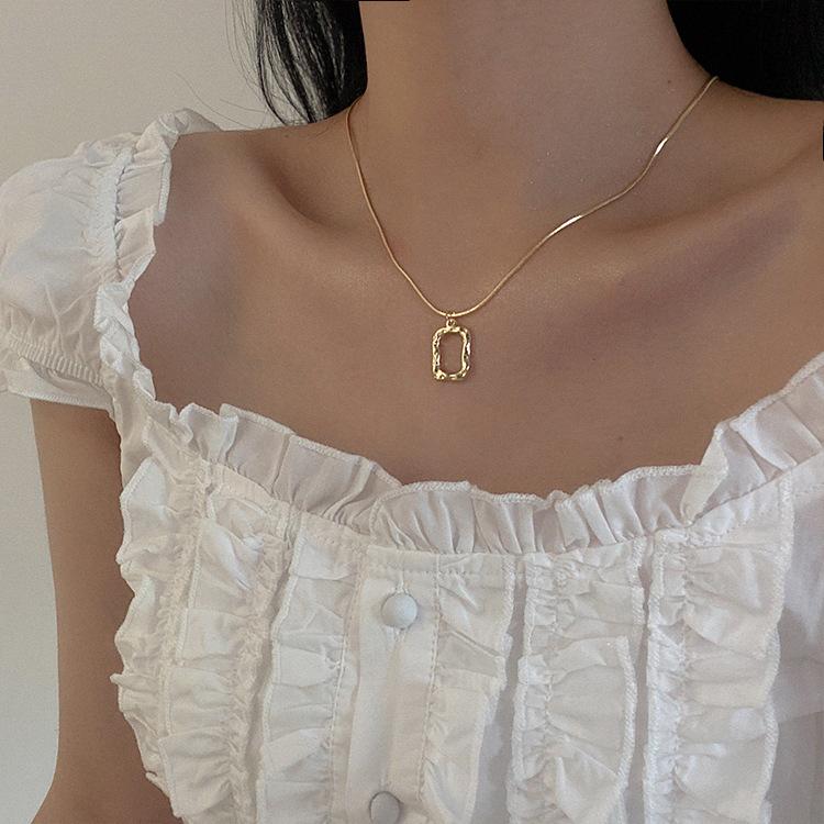 Freshwater pearl series necklace French retro versatile elegant personalized neck chain collarbone chain