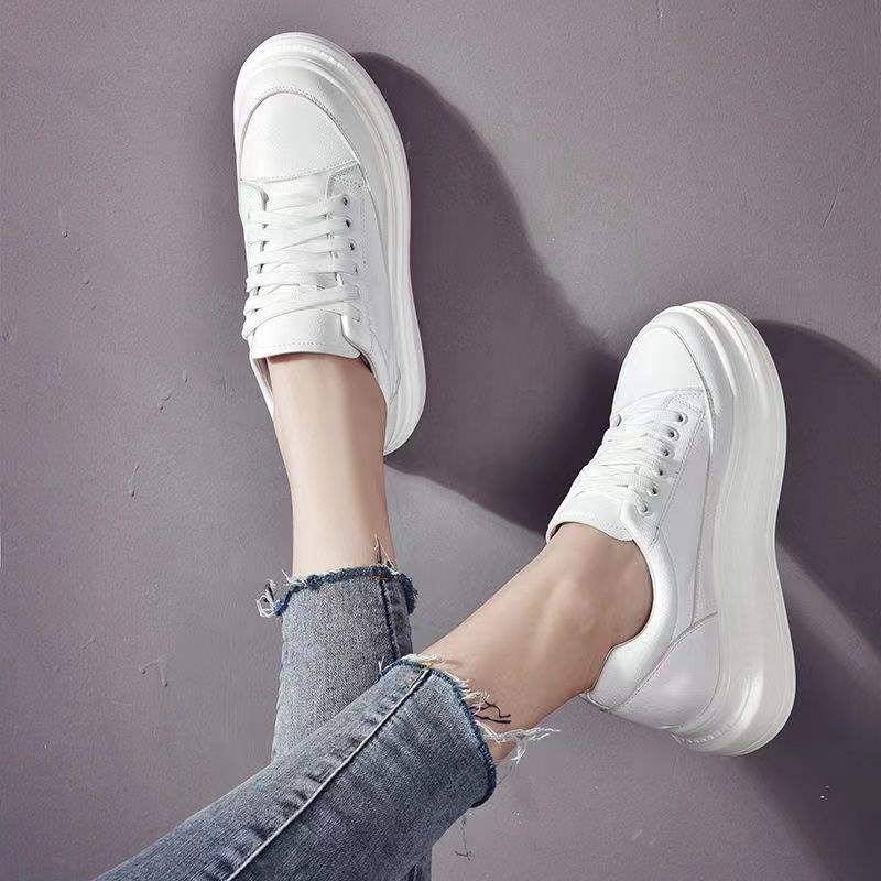 

10CM invisible thick sole inner height increase dad shoes women s 2025 new velvet small fashion casual sports shoes 39