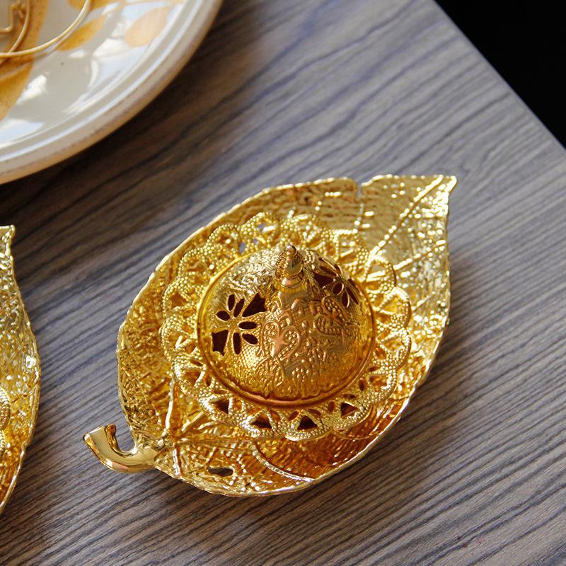 Y Golden Mini Arabic Metal Incense Burner Handheld Middle Eastern Festival European Leaf Tray Aromatherapy Burner Home Decor