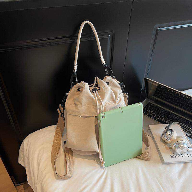 Multifunktionale Umhängetasche mit großer Kapazität Damen Rucksack mit Kordelzug Mehrfachtasche Umhängetasche