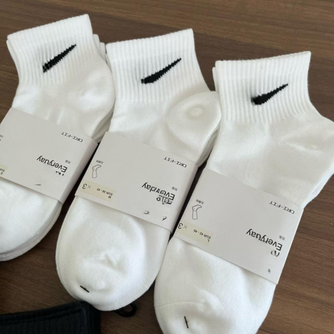 

Унисекс Дышащие Спортивные Носки Большого Размера: Влагоотводящий, Короткий-Средний, Всесезонный Баскетбольный Стиль