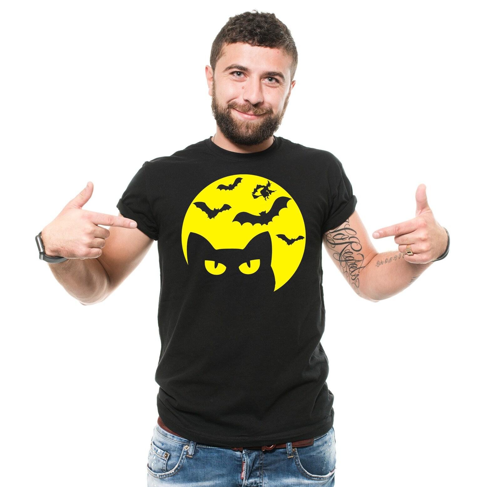 Cat Moon Bat Halloween T-Shirt: Scary Graphic Tee M