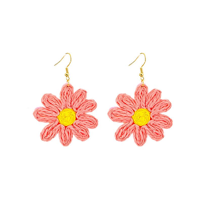 Summer Hand-Woven Small Daisy Earrings, Bohemian Beach Resort Wind Raffia Contrasting Flower Earrings