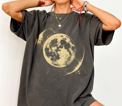 Vintage Full Moon Graphic Tee, Retro Celestial Space T-Shirt, Cotton Night Sky Top