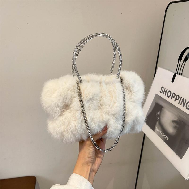 

Plush handbag bag women s new fashion small square bag niche chain Mao Mao shoulder messenger bag белый