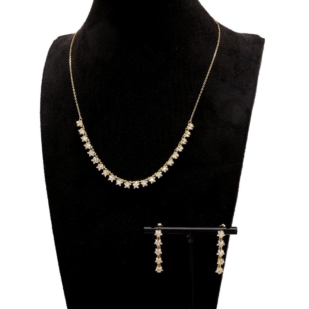 Elegant Round Zirconia Stud Earrings & Necklace Set In Pure Silver for Women