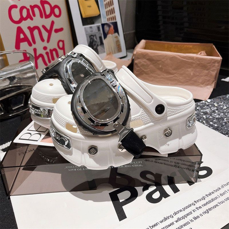 

Парижские туфли с дырочками летние на высокой платформе металлические заклепки модные шлепанцы сумка голова сандалии 39-40 белый