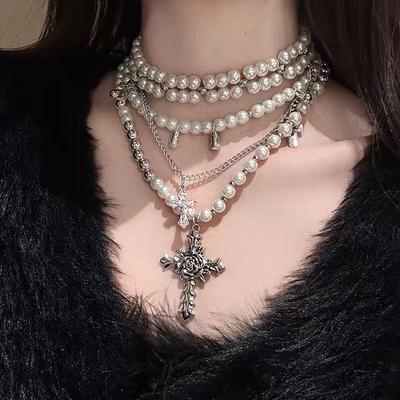 Original Pearl Multi-Layer Choker Necklace – Niche Design for Bold & Trendy Girls