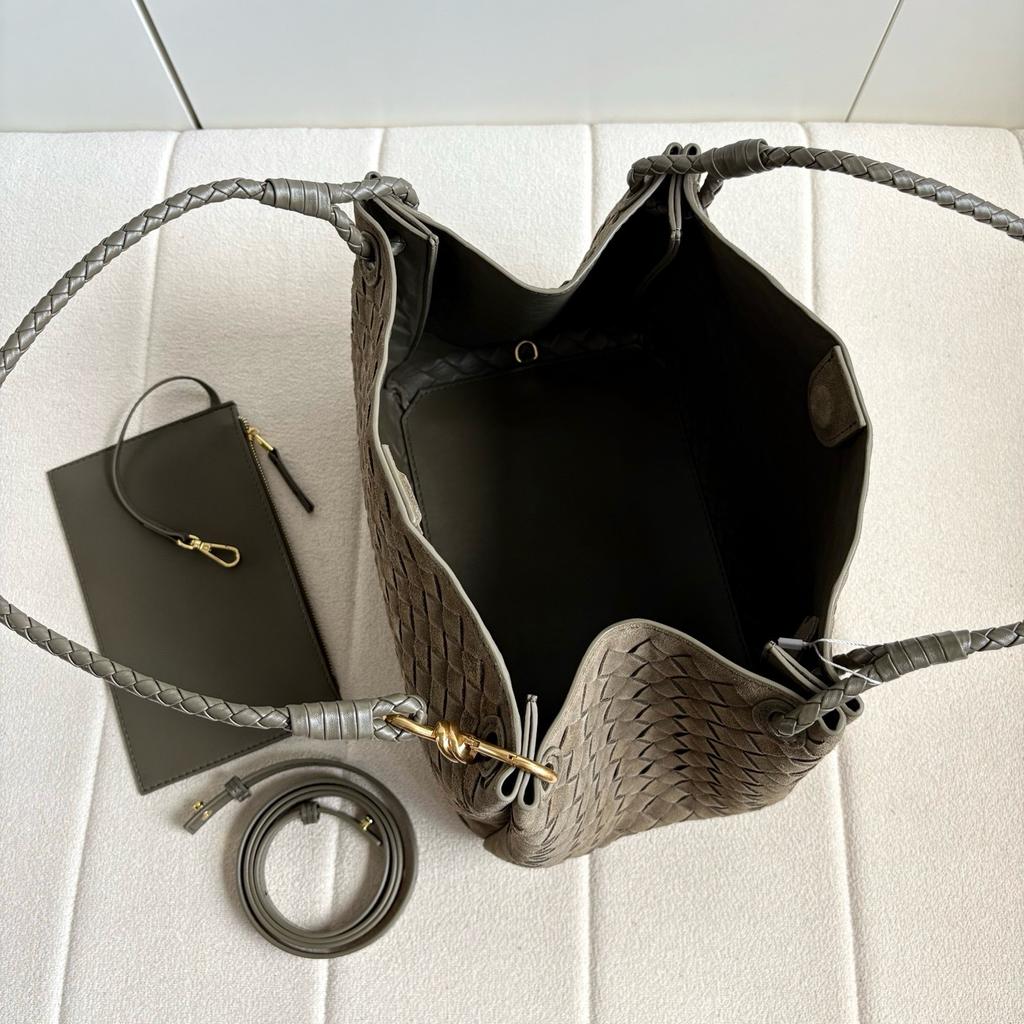 Cross-border First-layer Matte Cowhide Woven Parachute Bag Autumn and Winter Portable Bucket Bag Versatile Shoulder Messenger Women's Bag