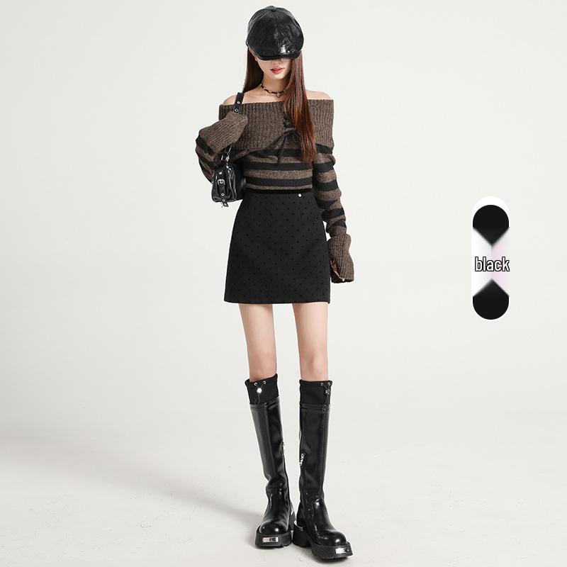 2026 Autumn/Winter Women's High-Waisted Retro Polka Dot Woolen Mini Skirt - Trendy & Slimming Design