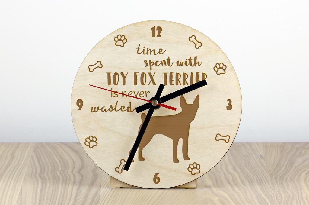 Spielzeug Fox Terrier, American Toy Terrier, Amertoy - Uhr mit Hund, Holzuhr mit Gravur, personalisierte Uhr von Art-Dog