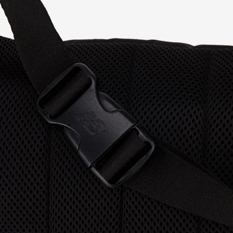 New Balance Essentials Hip Color M Nk8ads310u 19 Bag