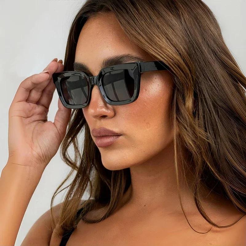 Square Sunglasses Female Male Retro Mirror Stylish Sun Eyewear Female Male Cute Lens Unique Colors Oculos De Sol