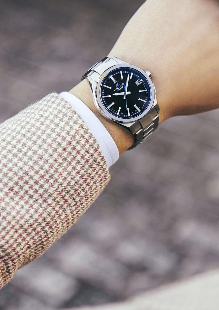 Casio Oceanus OCW-T200S-1AJF Men's Silver Bluetooth Solar Power Watch