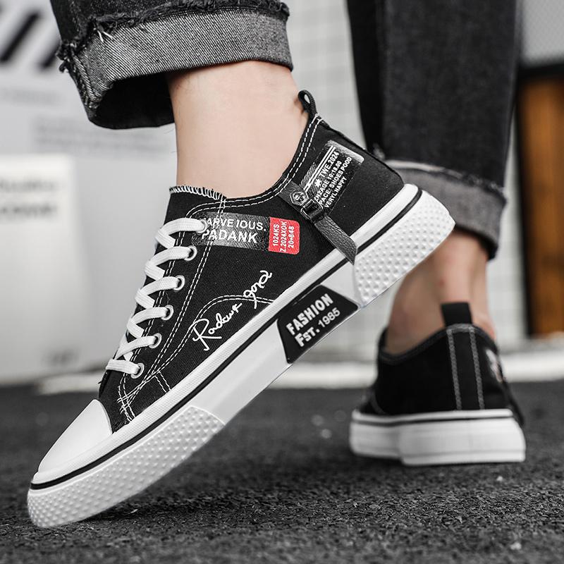 Moda pentru bărbați Pantofi de skateboard ocazional de jos pentru băieți Pantofi comozi Studenți de sex masculin Trend Talpă moale Clasic Respirabil Sală de sport Anti-alunecare