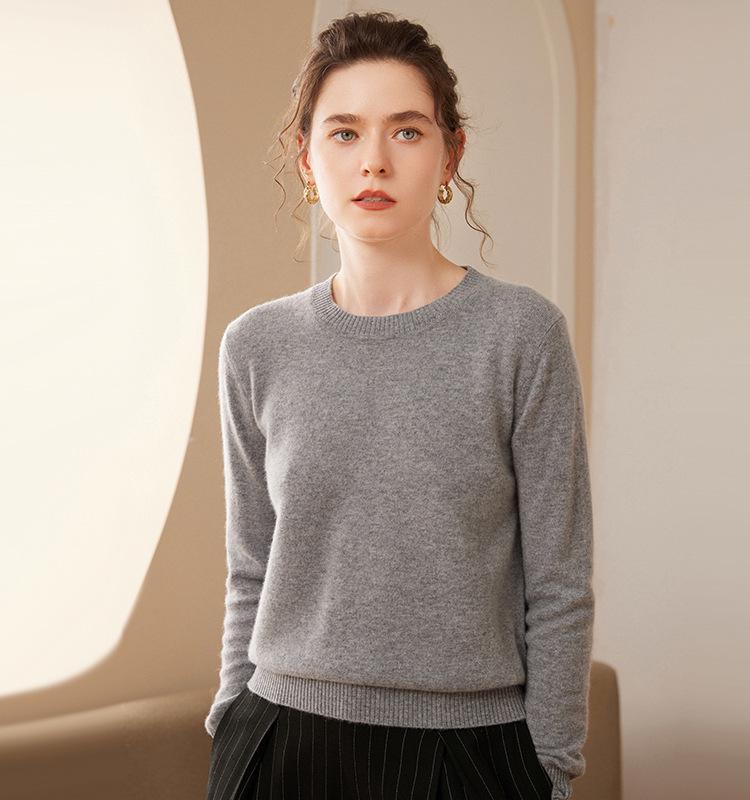 Women's Plus Size Cashmere Sweater - Round Neck, Loose-Fit, Knitted Pullover for Autumn and Winter