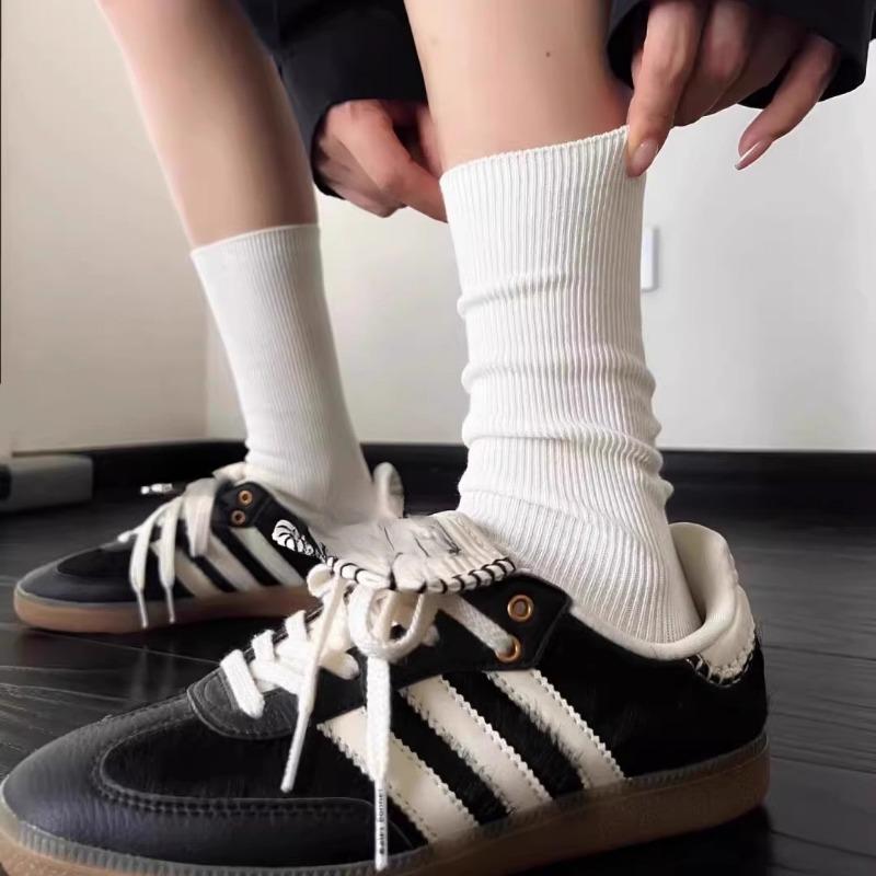 

Ladies Spring and Autumn Fashion New Languid Lazy Cylinder Pile Socks 1 pair білий