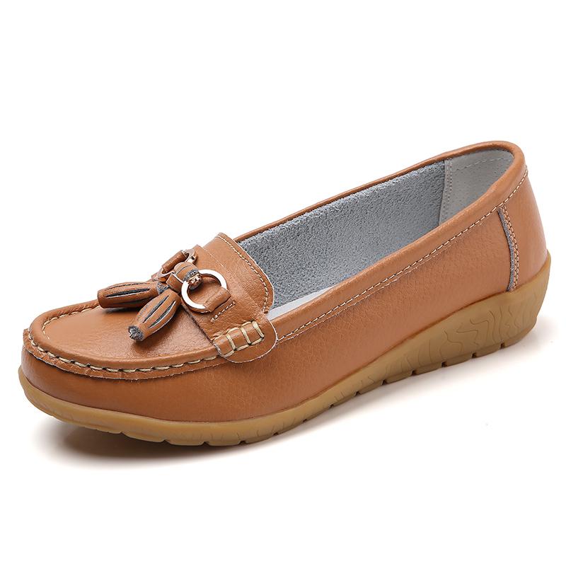 Women's spring and summer new 35-44 sandals, mom's genuine leather shoes, breathable and anti-slip casual loafers