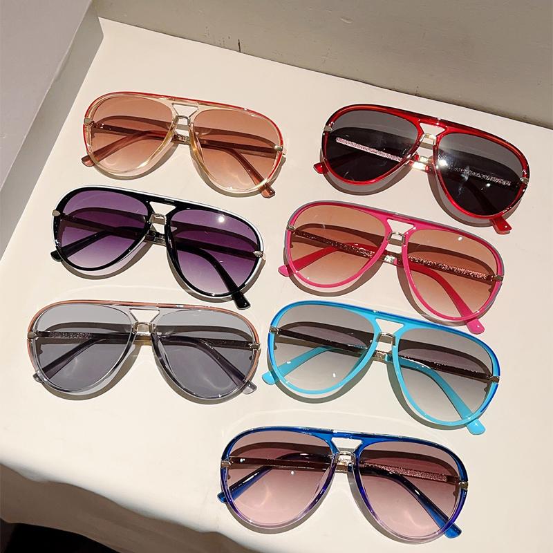 KAMMPT Vintage Pilot Sunglasses Men 2025 New Fashion Multi-color Gradient Shades Women Trendy Casual Outdoor Decor Sun Glasses