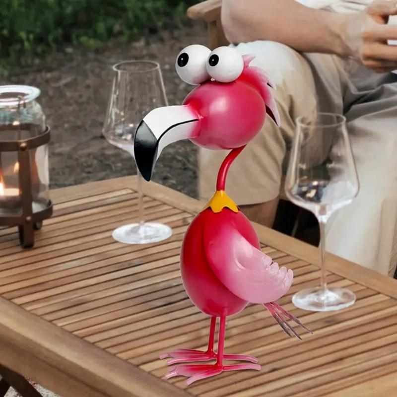 Elegant Flamingoes Peacocks Chicken Garden Sculpture Durability Rusts Resistant Iron Weatherproofed Art Decoration