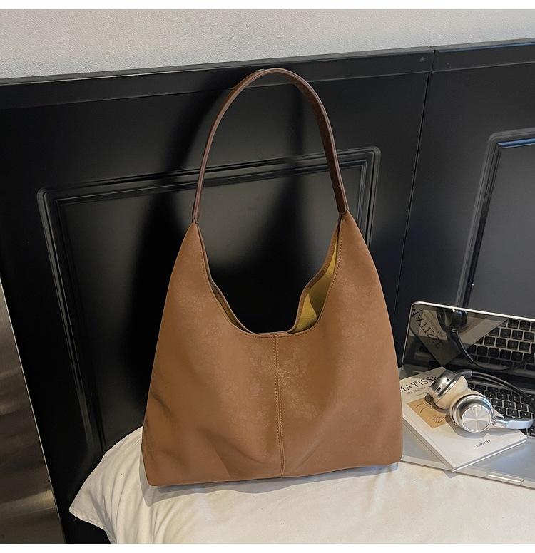 Large-capacity Bag Women's 2025 Autumn and Winter New Simple Soft Leather Shoulder Underarm Bag Retro Commuter Tote Bag