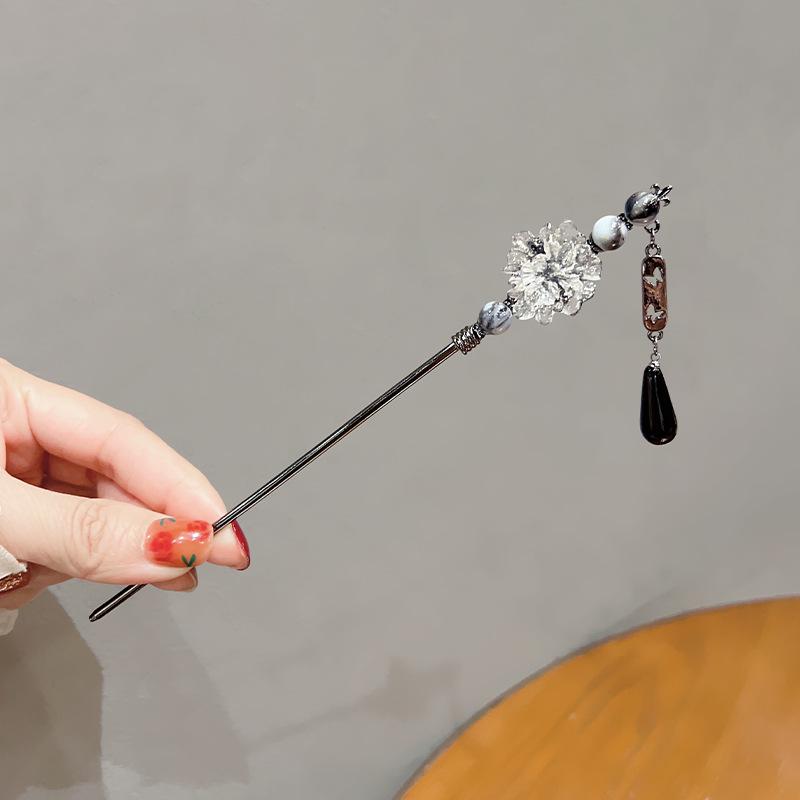 Four Seasons Chinese Tassel Hairpin: Ancient Style Hanfu with Fresh Pearl and Jiangnan Classical Cheongsam Hair Accessory