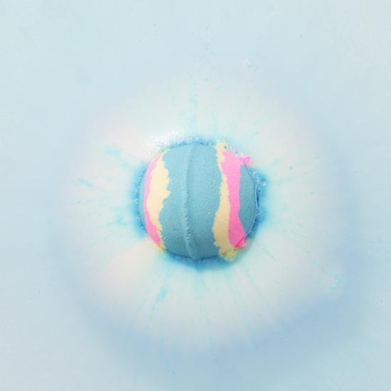 Flu Cloud Bubble Large Capacity Bath Bomb 200g 6 typer, velg 1