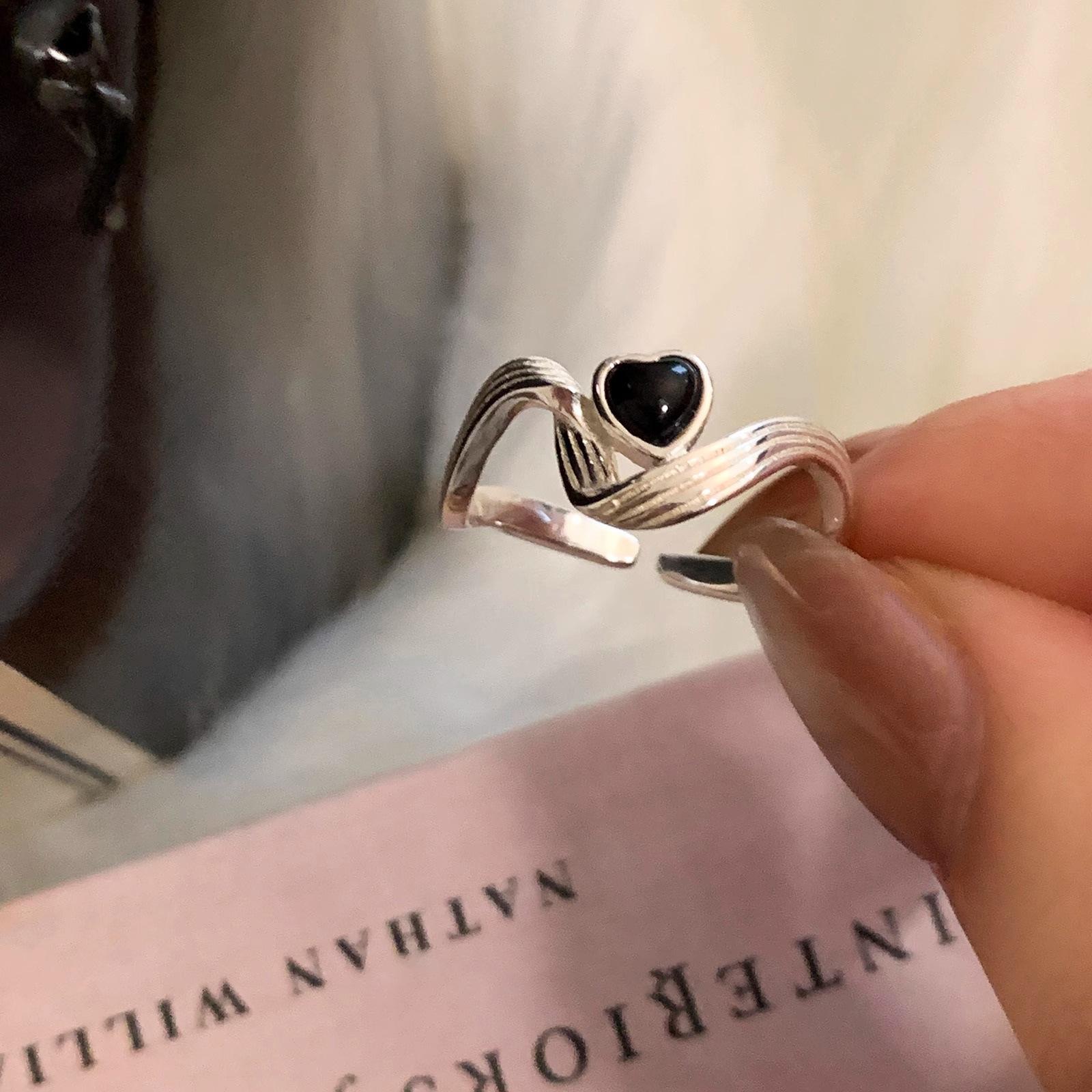 

Кольцо Foxanry Black LOVE Heart для женщин, пар, новая мода, креативный дизайн, нерегулярная геометрия, ювелирные подарки на день рождения 17mm серебряный