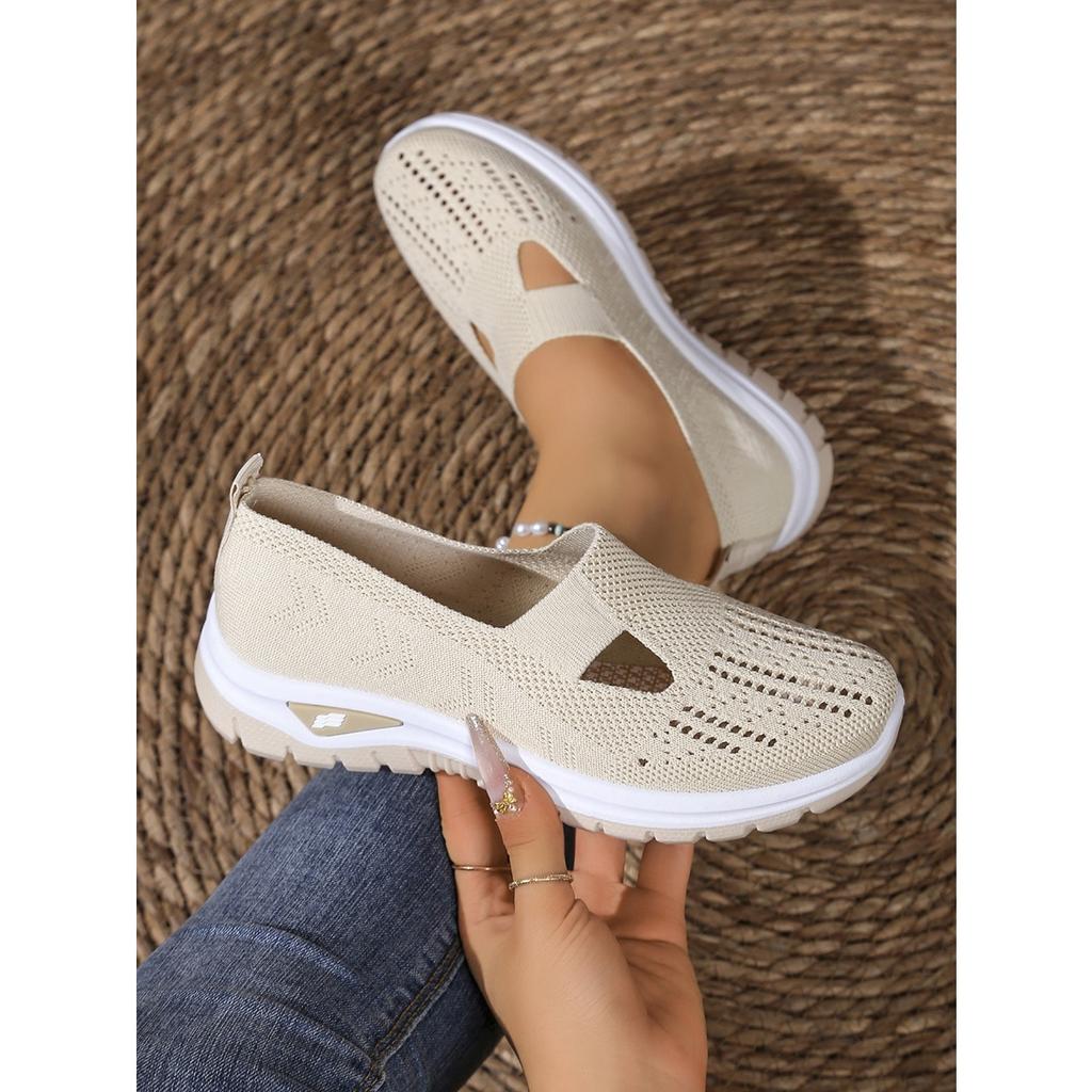 Modische und bequeme lässige Einzelschuhe in Übergröße mit atmungsaktiven, fly-gewebten Mesh-Schuhen mit Aushöhlungen, Ein-Fuß-Schuhe