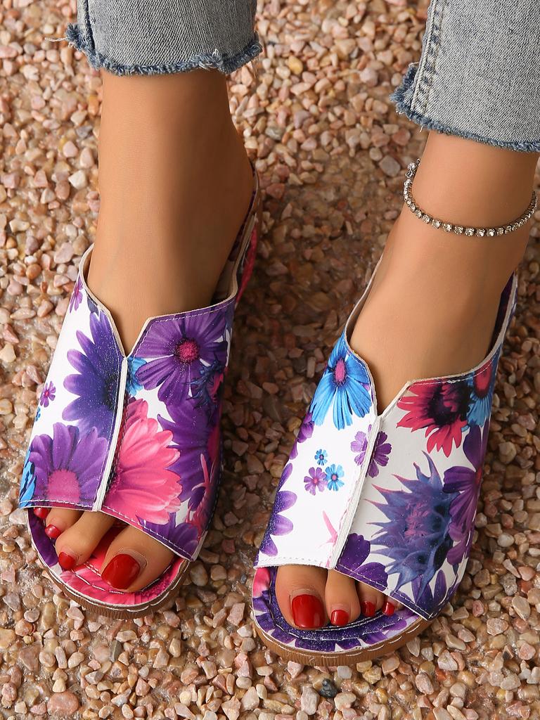 Fashion Butterfly Printed Wedge Slippers for Women Lightweight Peep Toe Platform Sandals Woman Summer 2025 Comfort Non Slip Beach Slides