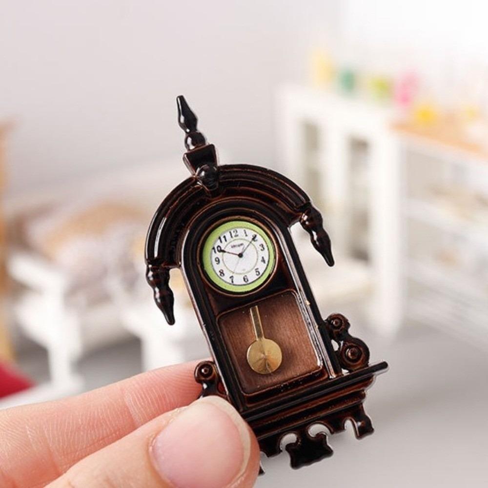 1/12th Scale Doll House Wall Clock Classic Simulation Wall Clock Model Micro Scene Retro Dollhouse Miniatures Living Room Decor