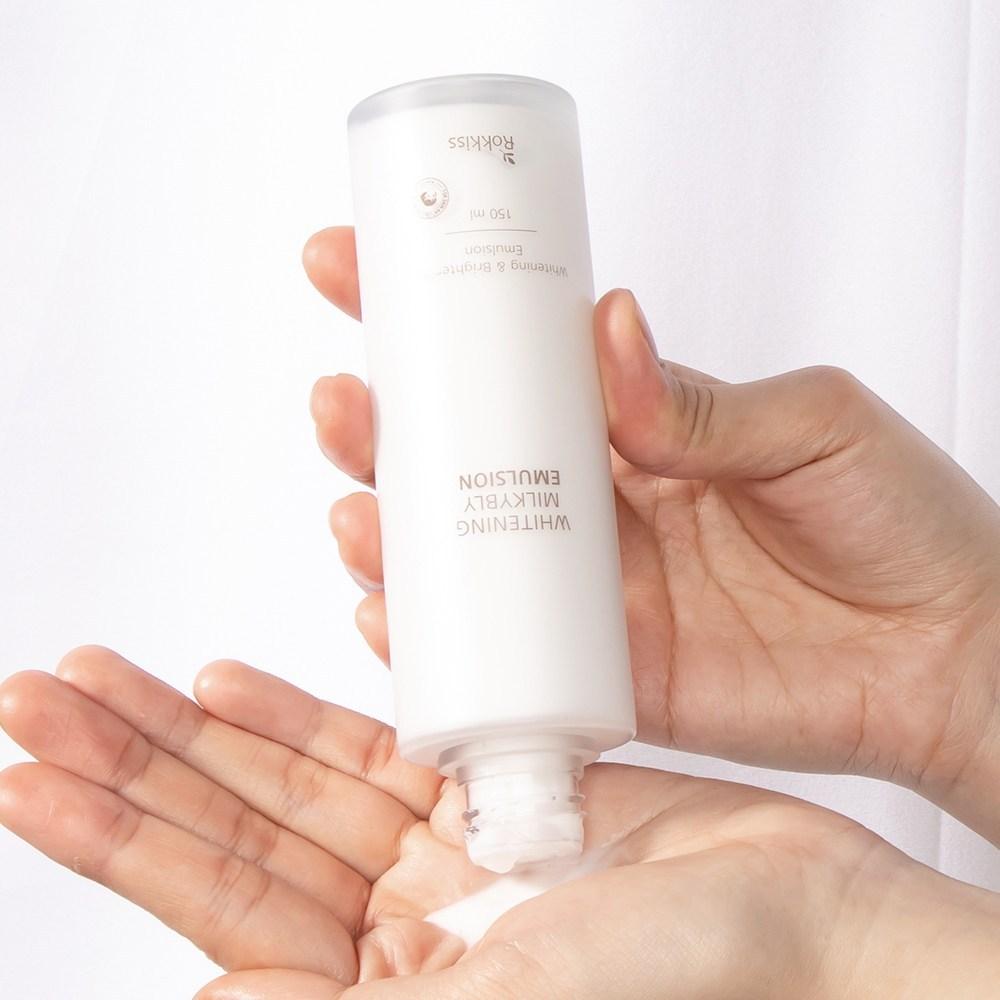 Набор из 4-х средств по уходу за кожей Rockies Whitening Milky Bly + сумка для покупок — фото 4