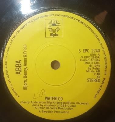 7inch Record ABBA BJRN  BENNY AGNETHA  ANNI  Waterloo SEPC2240 Epic 1974 UK Pop Used