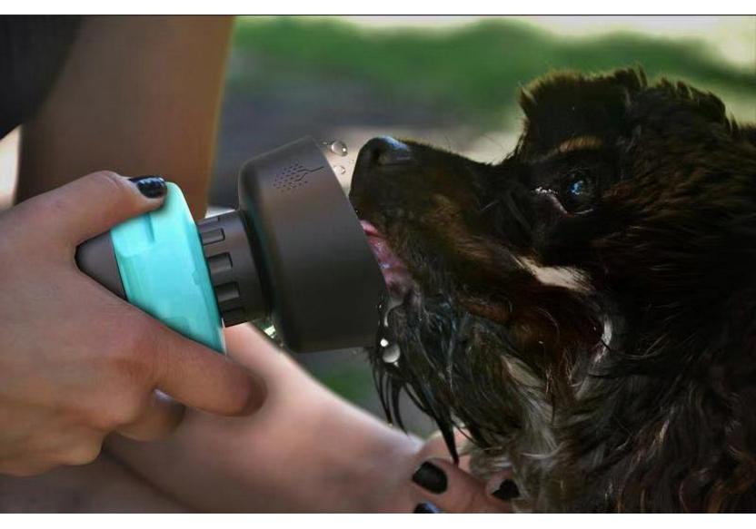 Enhanced Portable Pet Travel Cup: Squeeze-Style Water Bottle for Cats & Dogs