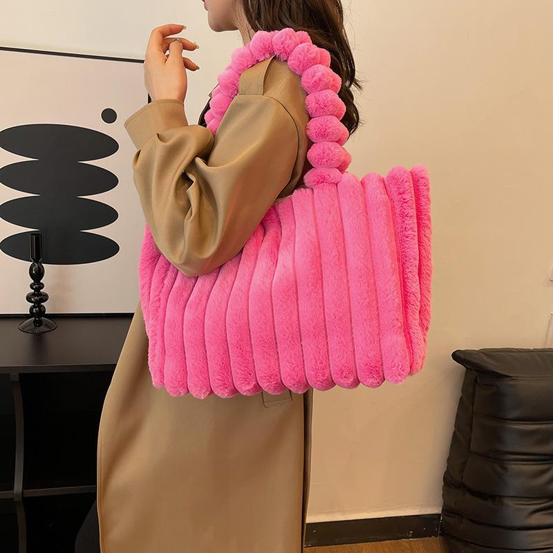 Plush Bag Women's 2025 New Fashion Simple Shoulder Bag Portable Large-capacity Plush Tote Bag
