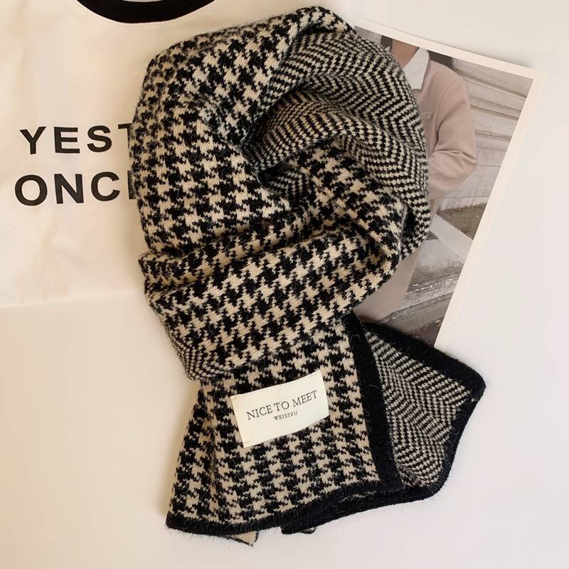 Solid color scarf autumn and winter Korean atmosphere warm color scarf warm simple couple red Christmas scarf