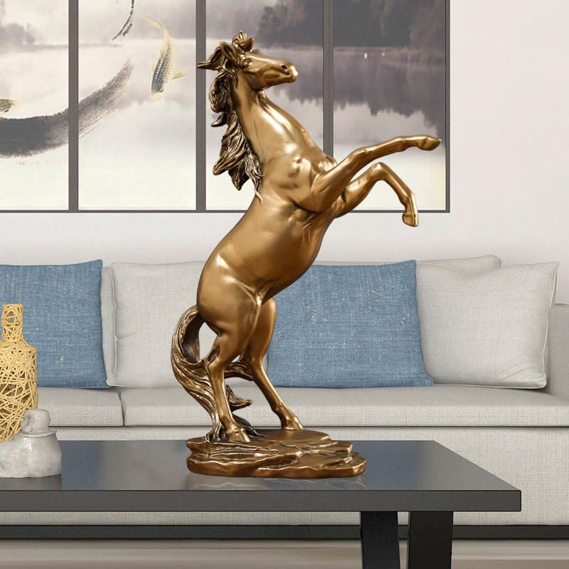 Elegant Horse Resin Figurine For Modern Home Decor And Office Decoration Display