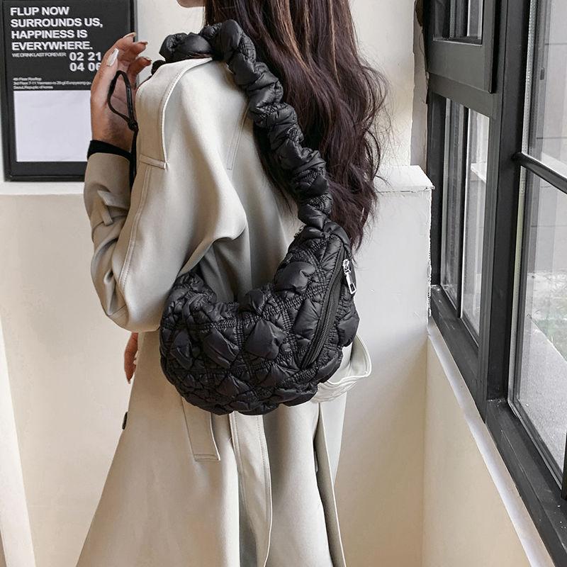 High Looks Korean Lightweight Cloud Bag One Shoulder Crossbody Pleated Versatile Tote Bag Underarm Dumpling Bag Forest Style