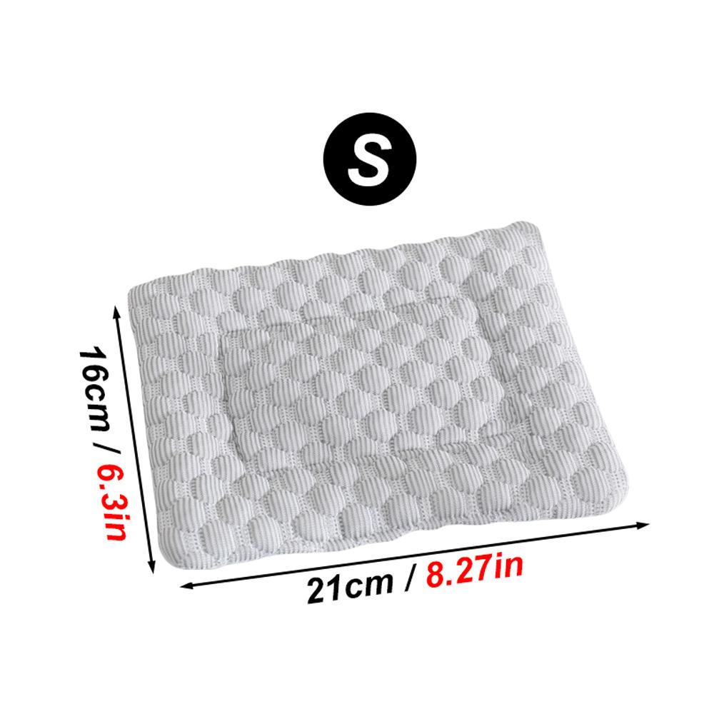 1 PC Summer Cooling Pet Mat Soft Breathable Self-Cooling Blanket Mat for Small Animal Hamster Guinea Pigs Chinchillas Rat Rabbit