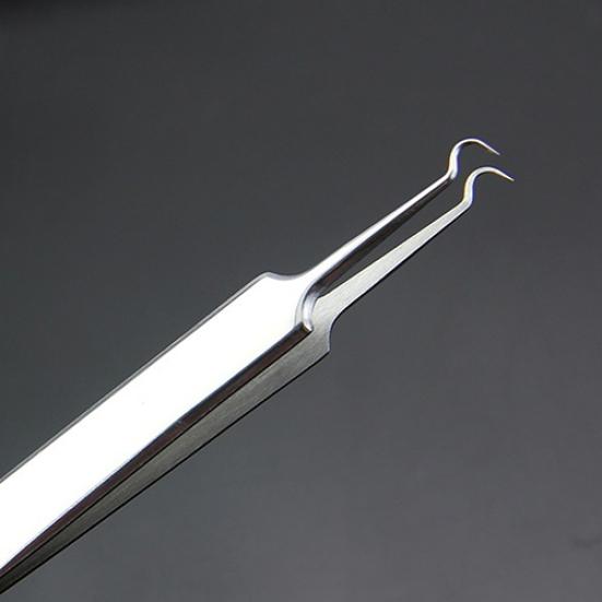 Curved Stainless Steel Blackhead Acne Pimple Clip Remover Face Cleaner Tool