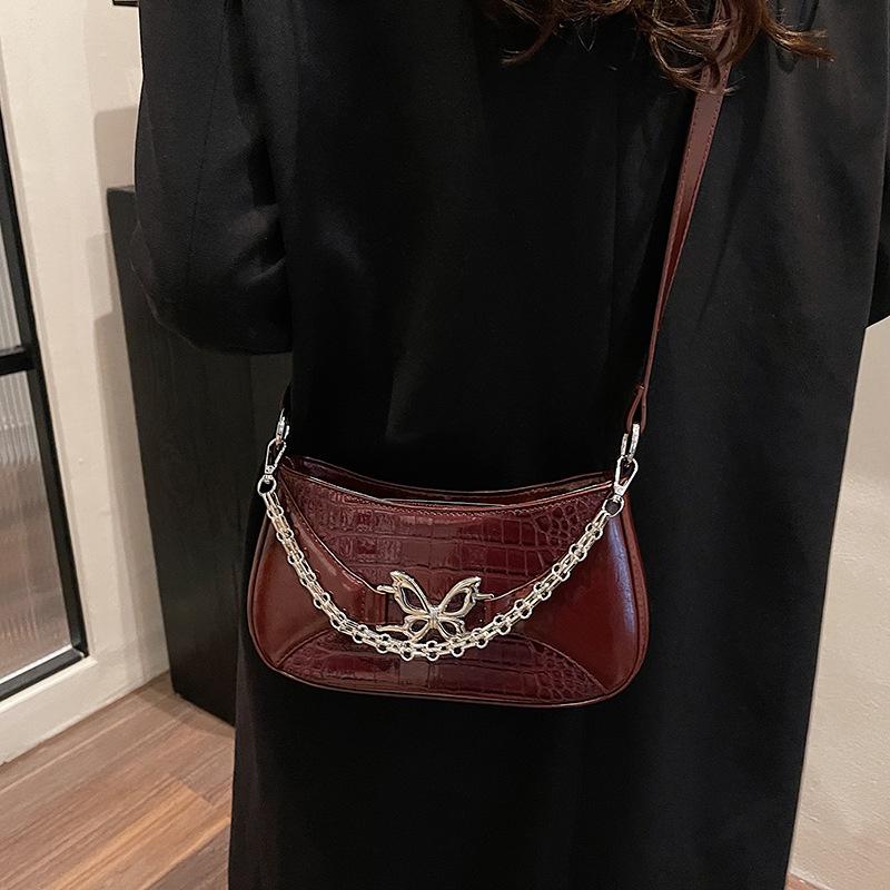 

Повседневная нишевая сумка-цепочка женская 2025 новая темпераментная универсальная высококлассная сумочка трендовая сумка под мышкой 24*5*14 красный