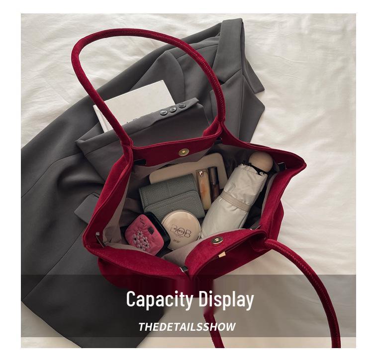 Women's Suede Pleated Tote Bag - Large Capacity, Retro Korean Style Shoulder Handbag for Autumn/Winter 2025