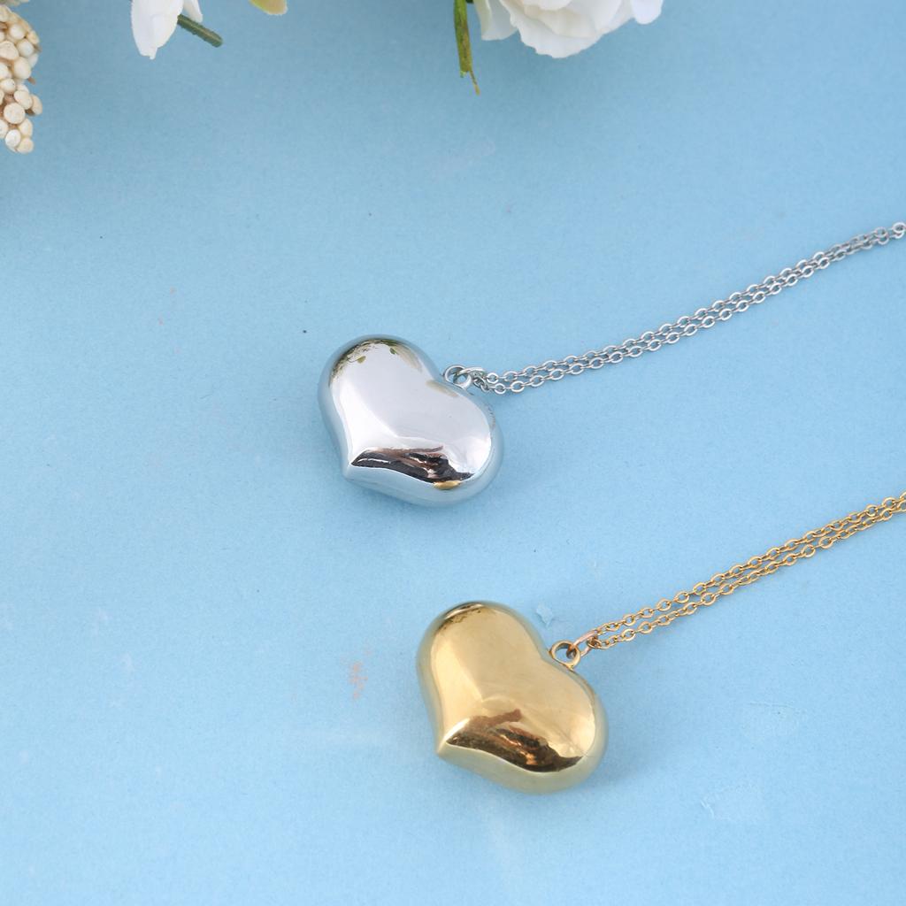 Personalized Heart Shaped Necklace Distinctive Necklace with Heart Charm Contemporary Clavicle Chain Neck Adornment