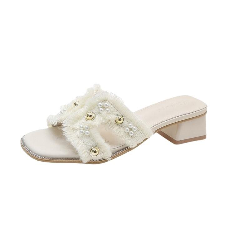 2025 Summer New Xiaoxiangfeng Flat-bottomed Slippers Women Wear Spring Gentle Fairy Versatile Pearl Beach Sandals