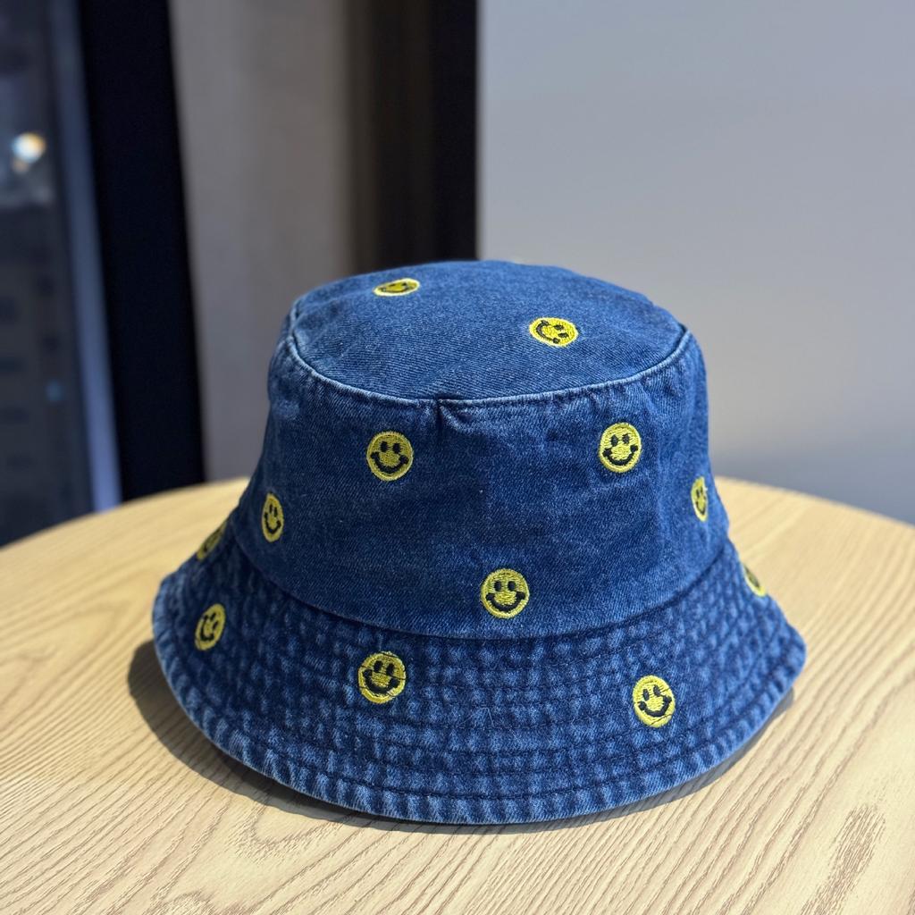 New casual denim fisherman hat for women, Korean style trendy smiley face embroidery, versatile bucket hat with small brim for sun protection